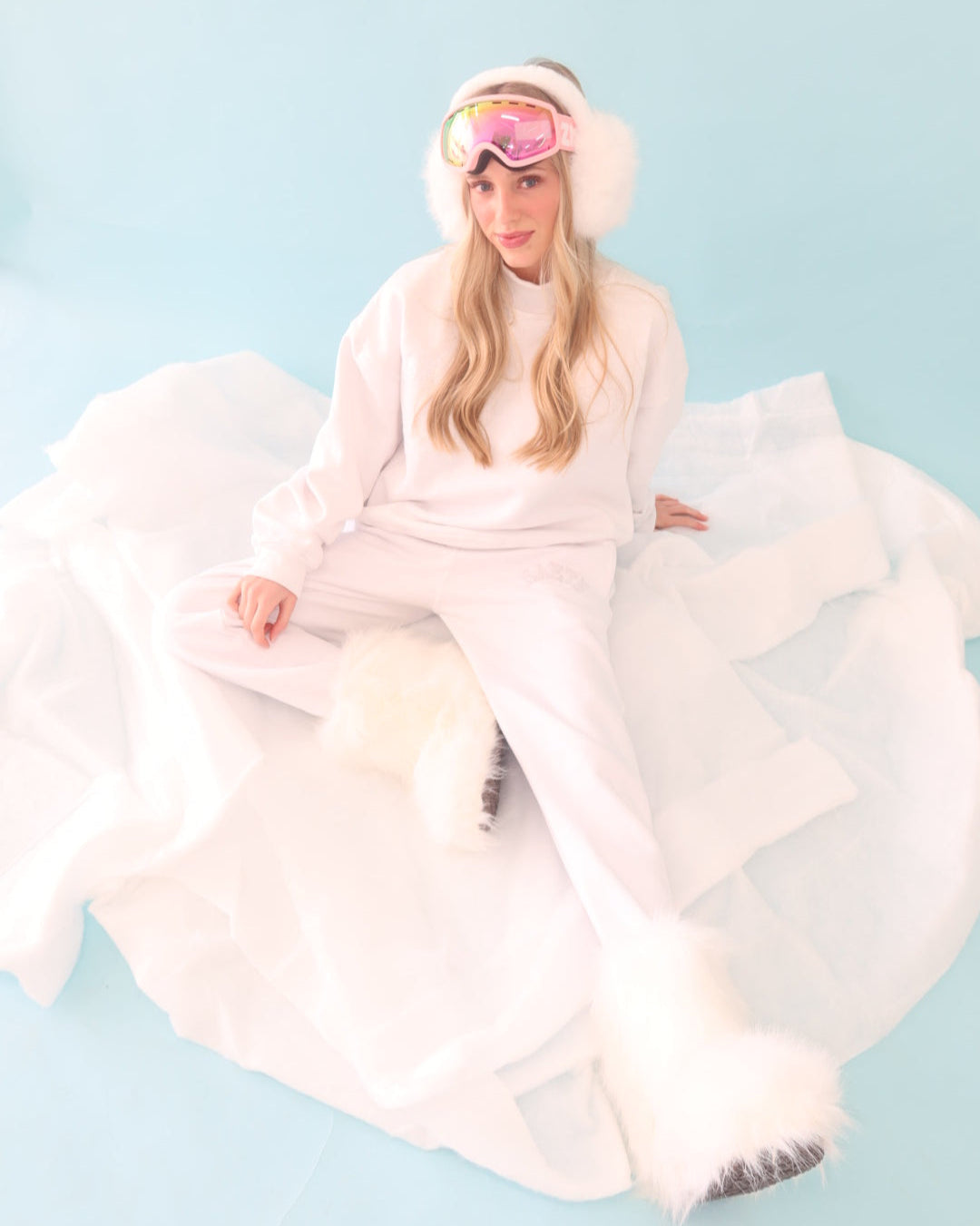 White Kaete Mockneck